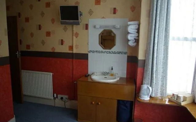 Bristol House - Guest House
