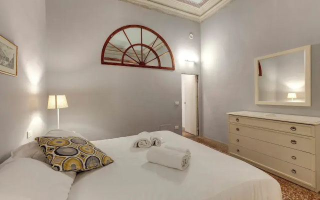Mamo Florence - Academy House