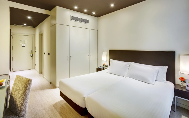 Отель Sercotel Boulevard Vitoria