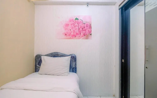 Homey and Compact 2BR Cibubur Village Apartment