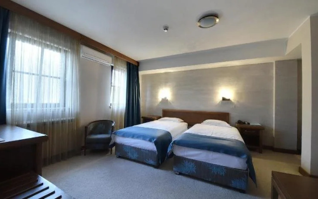 Hotel Prestige
