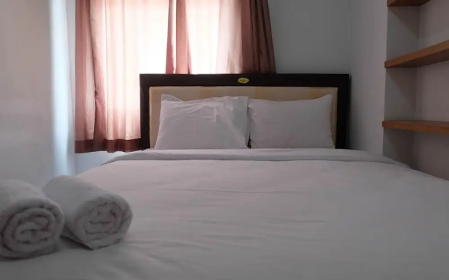 Convenient Cozy 2BR Apartment at Gading Nias Residence