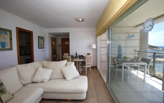Exclusive Frontline Apt. in Luxury Residence
