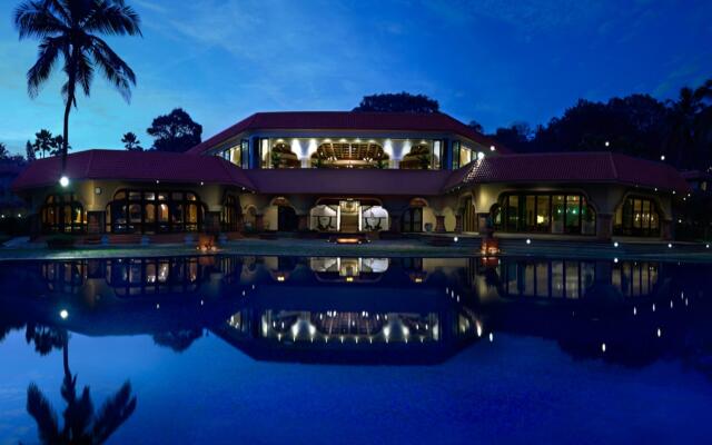 Отель Vivanta By Taj Fort Aguada Гоа вид на фасад