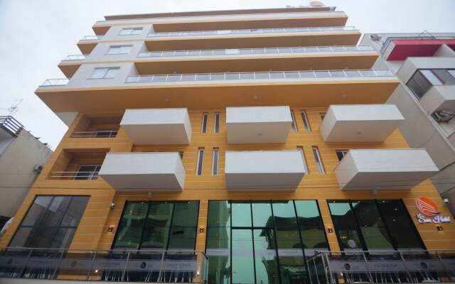 Sun Hotel вид на фасад