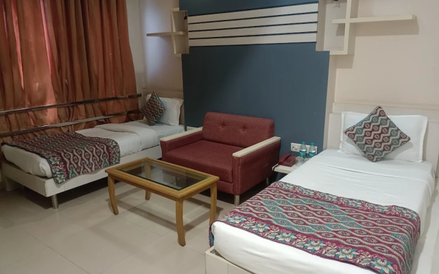 Hotel Apna Palace