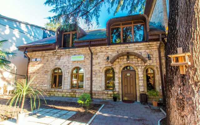 Гостиница Hostel Riviersky в Сочи отзывы, цены и фото номеров - забронировать гостиницу Hostel Riviersky онлайн вид на фасад