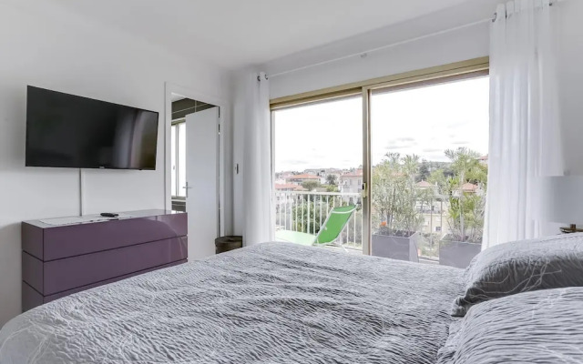 Le Mallory  Apartment 2