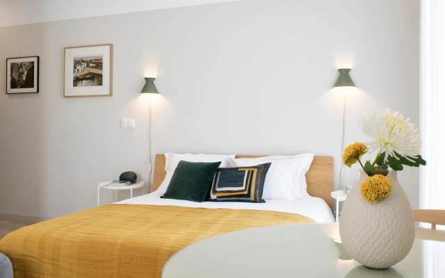 Art Home Apartments