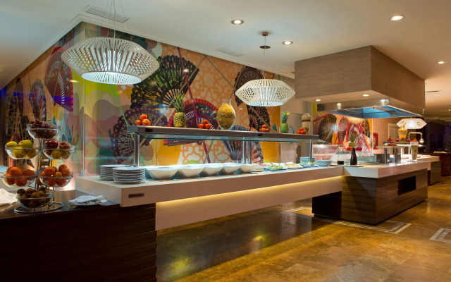 Elba Motril Beach & Business Hotel