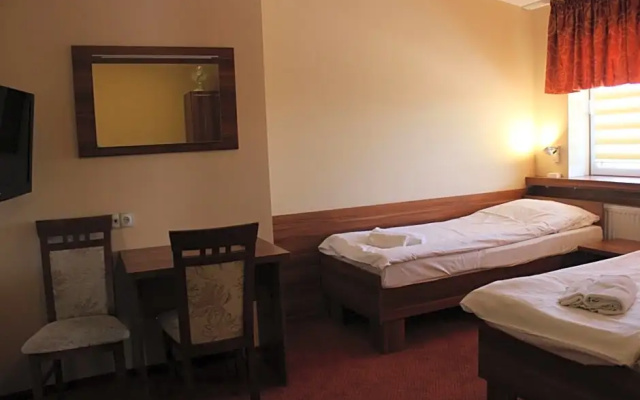 Hotel-24