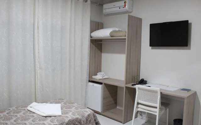Aj Hotel