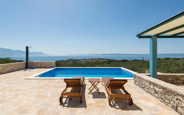 House with a swimming pool - Olive Grove Sumartin