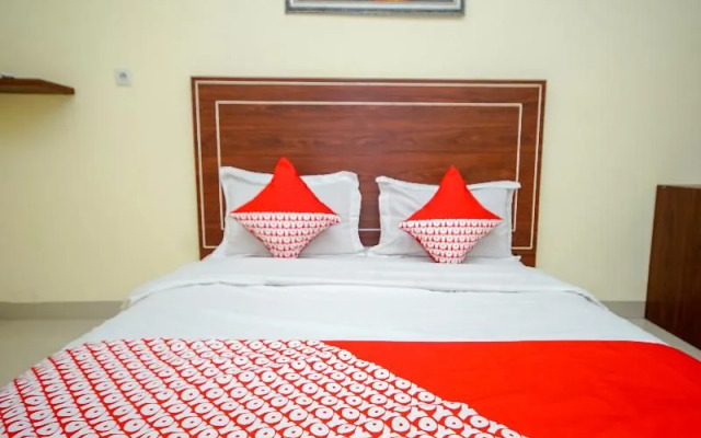 Oyo 322 Maleo Residence Palembang I