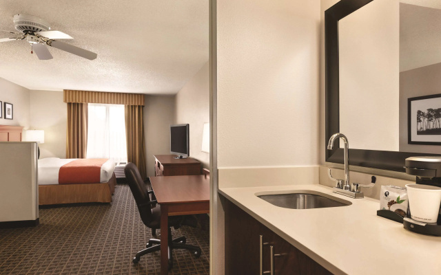 Country Inn & Suites by Radisson, Lawrenceville near Northside Hospital Gwinnett