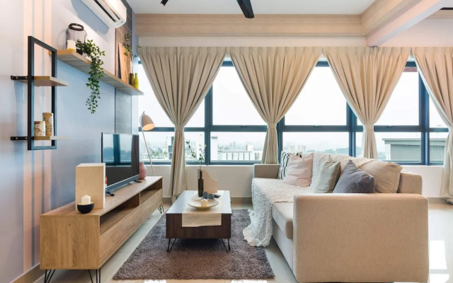 New! Contemporary 1BR Apartment @ Near Klcc