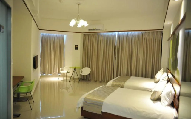 Zhonghui Fashion Hotel Maoming