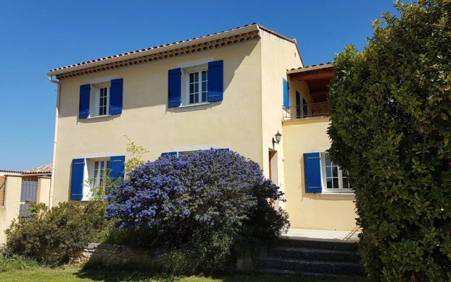 House With 3 Bedrooms in Saint-pierre-de-vassols, With Private Pool, E
