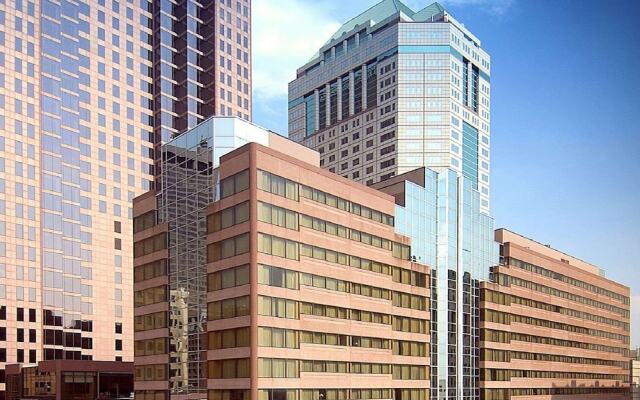 Отель DoubleTree Suites by Hilton Columbus США, Колумбус - отзывы, цены и фото номеров - забронировать отель DoubleTree Suites by Hilton Columbus онлайн вид на фасад