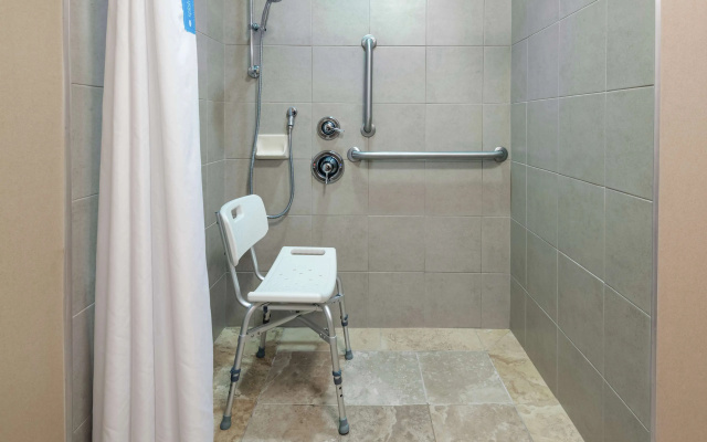 Hampton Inn Springfield South Enfield