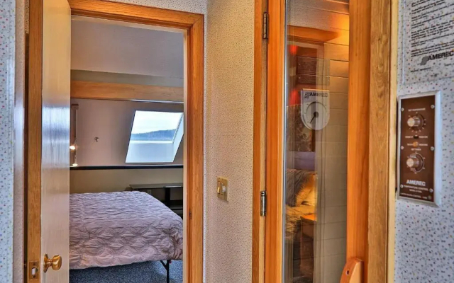 Highridge Condominium Unit B9