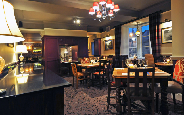 Royal George Hotel