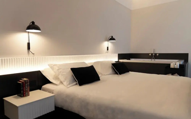 Adaram Suites