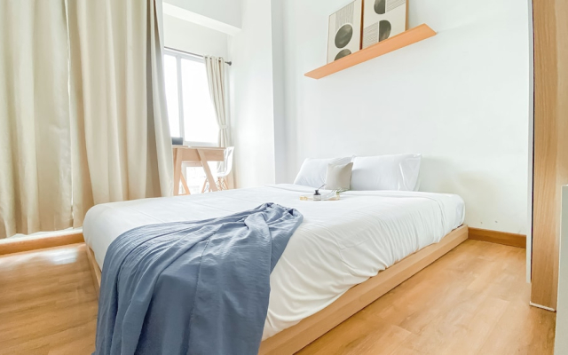 Modern Look Studio Apartment At M-Town Residence Near Sms Mall