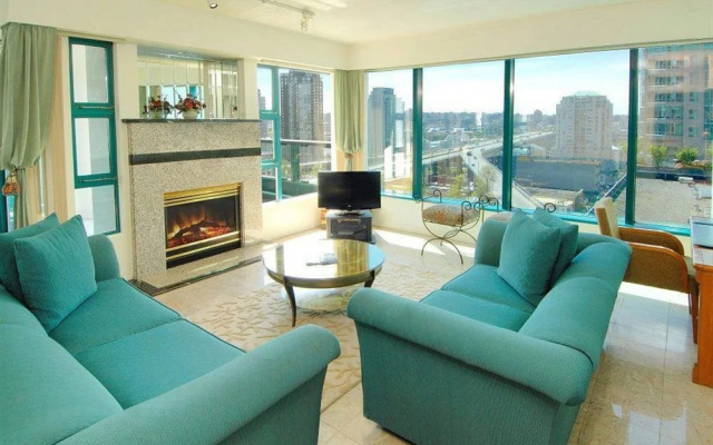 Viva Suites Vancouver
