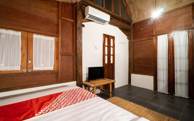 OYO 2393 Putroyono Homestay