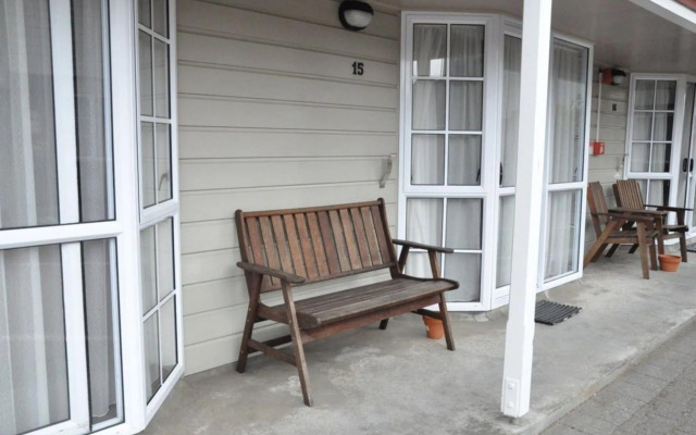 Settlers Motor Lodge