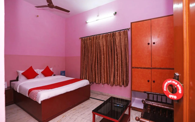 Chandra Guest House