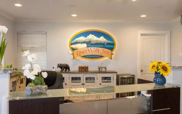 RiverWalk Inn
