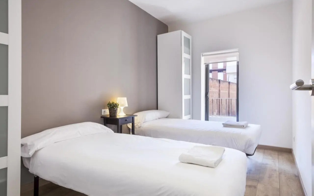 Fira Apartments