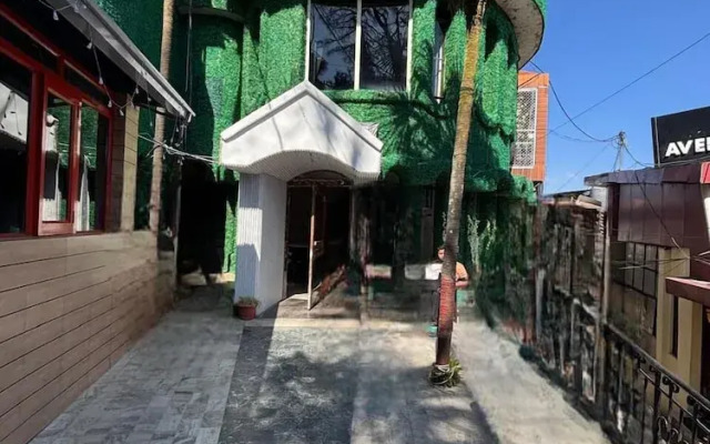 Bunkkinn Hotel Mussoorie International