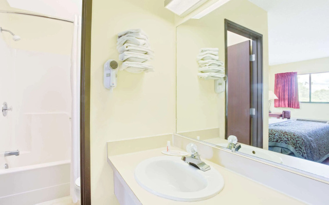 Days Inn by Wyndham Athens