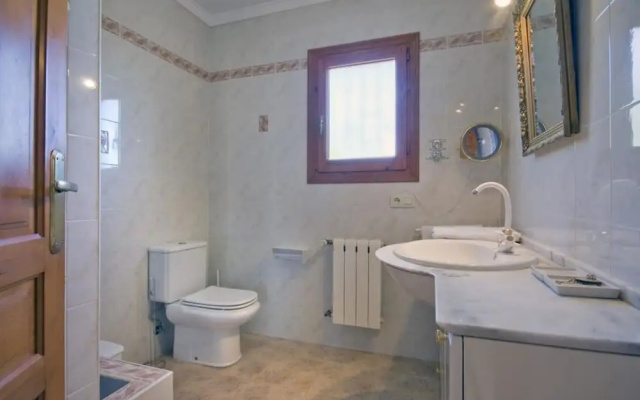 Villa - 2 Bedrooms with Pool and WiFi - 106433
