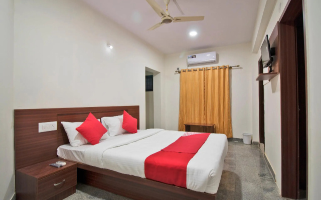 OYO 22940 Sri Durga Residency
