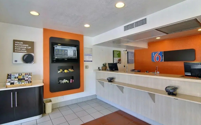 Motel 6 Carpinteria, CA - Santa Barbara - South