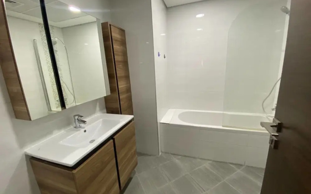 Refined Classy 3 Bedroom Apartment in Jumeirah