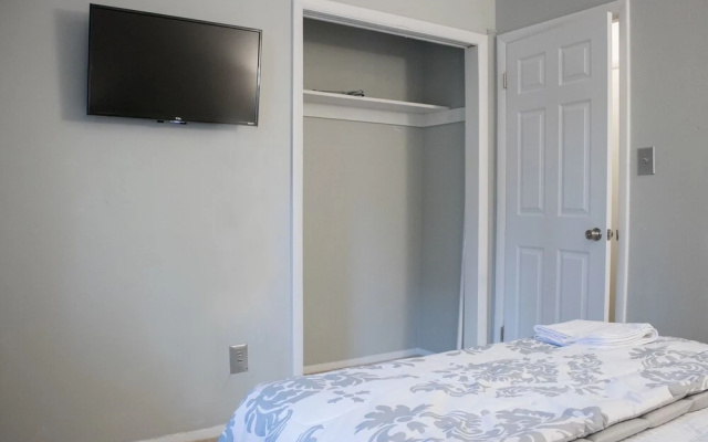Modern Upscale Private Room