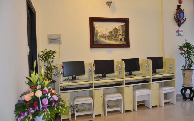 Bach Ma Hotel