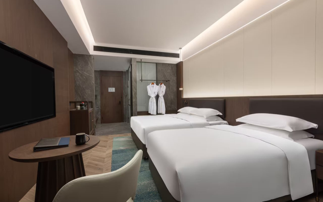Days Hotel By Wyndham Weihai Huoju Eight Street
