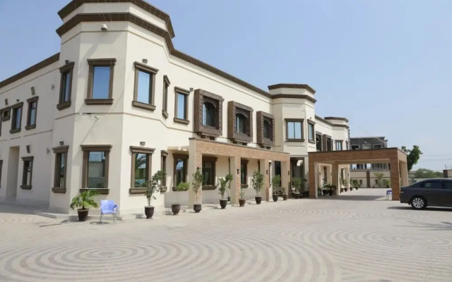 Midway Hotel & Resturant