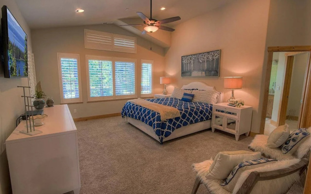 Hole in One Hideaway