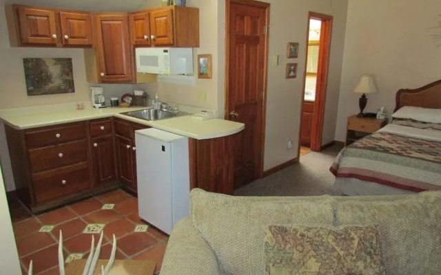 The Ilex Inn Bed & Breakfast
