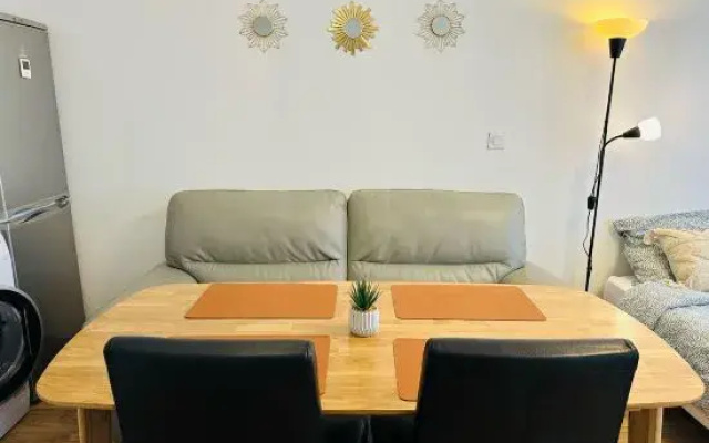 Pairs center 3 beds 2 rooms Family Suite