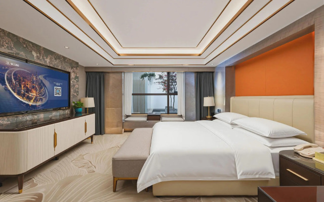 Vienna Hotel (Chuanxin Drum Tower Metro Station, Beijing Road)