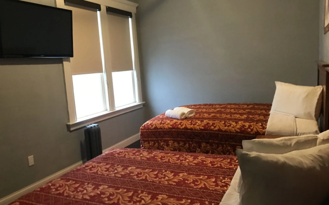 Warfield Hotel