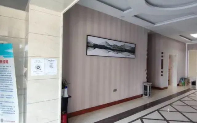 Wuchang Zunxuan Business Hotel